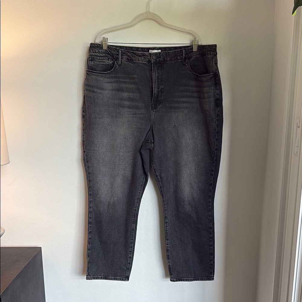 Good American Charcoal Straight Leg Jeans